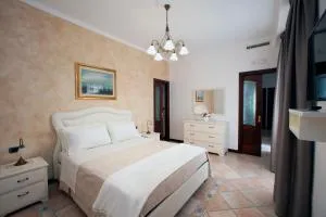 L'ARCO TRA I SENTIERI - Bomerano