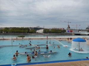 Appartements Les Allees de Bellecour : photos des chambres