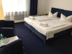 Large Double or Twin Room room in Hotel Seifert Berlin am Kurfürstendamm