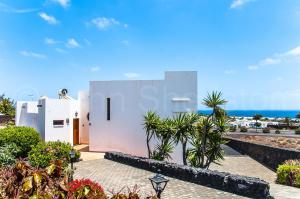 Villa Montana - LH113 By Villas Now Ltd