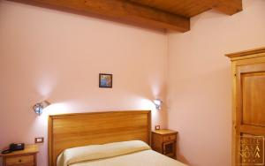 Single Room with Private Bathroom room in Hotel Casanova