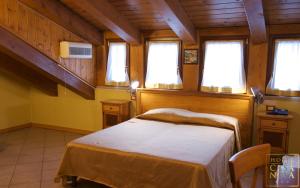 Standard Triple Room room in Hotel Casanova