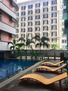 101 Newport Boulevard C1