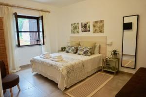 Sperlonga By The Sea