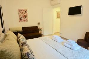 Sperlonga By The Sea