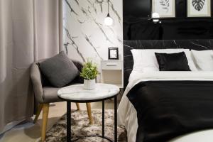 Luxury condo At Shore 1 Tower C1, Mall of Asia Complex Pasay City