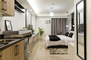 Luxury condo At Shore 1 Tower C1, Mall of Asia Complex Pasay City