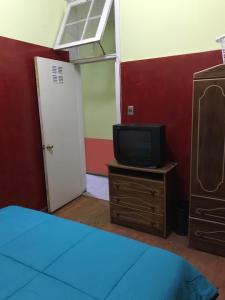 Hostal Tricontinental