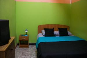 Hostal Tricontinental