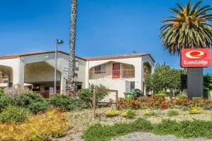 Econo Lodge Castro Valley I-580 - 利弗莫尔