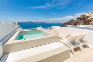 Iriana Suites Santorini Greece