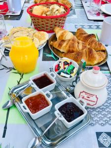 B&B / Chambres d'hotes Les 3 Tilleuls : photos des chambres
