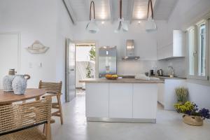 Olvio Living by the Sea