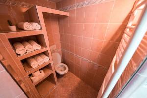 6 Bobs Apartments - 3 bedrooms, King size beds