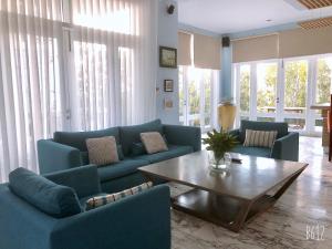 LuxSea Villa