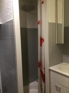 Studio cabine Toi et Moi à 30 m de la plage de Valras centre