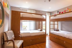 Bed in 4-Bed Mixed Dormitory Room room in Being Porto Hostel