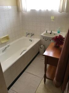 Rosewood Corner, Clarens