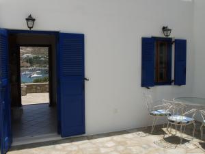 Ornos Seaside Blue Villas Myconos Greece