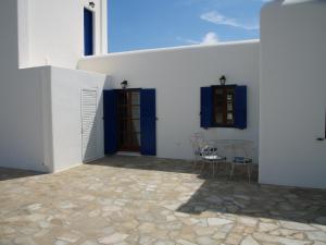 Ornos Seaside Blue Villas Myconos Greece