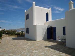 Ornos Seaside Blue Villas Myconos Greece