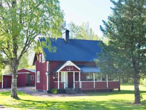 Orsastuguthyrning-Born