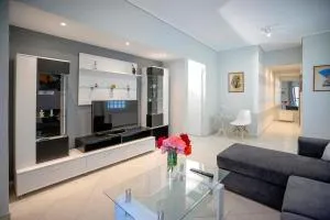 Leo's home - Kholargós