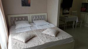 Superior Apartment room in Apartments on Kuvshinok 8