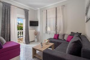 family house nikos 2