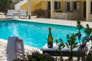 Villa Elaia Suites & Apartments No.2 Paxoi Greece