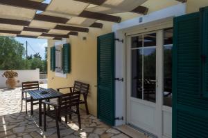 Villa Elaia Suites & Apartments No.2 Paxoi Greece