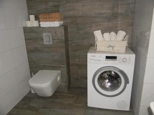 Apartament z Basenem Laura Polanki Park