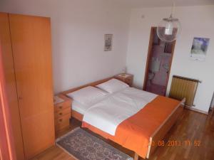 Rooms and Apartments Roza