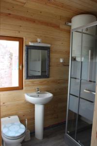 B&B / Chambres d'hotes Ferme Du Pre Vert - Chambres d'hotes B&B : Chalet 1 Chambre