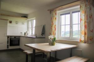 Ferienwohnungen Schöbringer