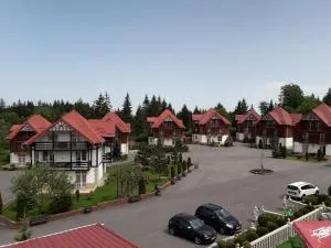 Monterai Resort - Крістіан