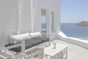 Elia House with Private Pool Myconos Greece