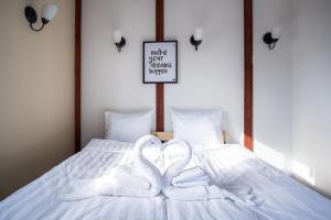 Dream Stay - Five Bedroom Penthouse in Old Town