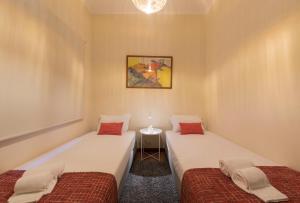 LovelyStay - Heritage Collection House with 4Bedrooms