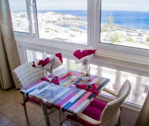 Apartments GINA y VISTA OCEANO - 卡列罗港