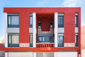 Red Beachfront Apartment Heraklio Greece