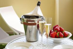 Luxury Rooms Suites img26