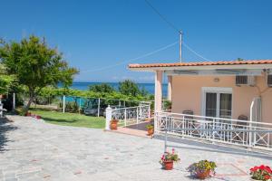 Pension Giannis Thassos Greece