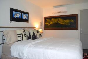 West Racquet Club Art Room