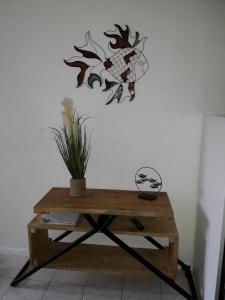 Le Vénizio - Classé 2 étoiles - T2 climatisé, avec terrasse, parking, prêt de vélos, 10 minutes à pied gare et centre ville