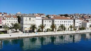 Apartments and Rooms Jospino 