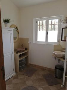 Maisons de vacances Mas Saint Louis : photos des chambres