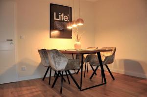 Апартамент ELBQUARTIER N°3 - Ferienwohnung in Wedel Ведел Германия