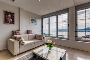 One-Bedroom Apartment with Sea View room in Apartments Princess View