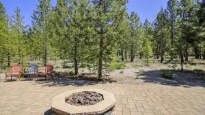 Five-Bedroom Holiday Home room in Dancing Rock Loop 56821 (Caldera Springs)